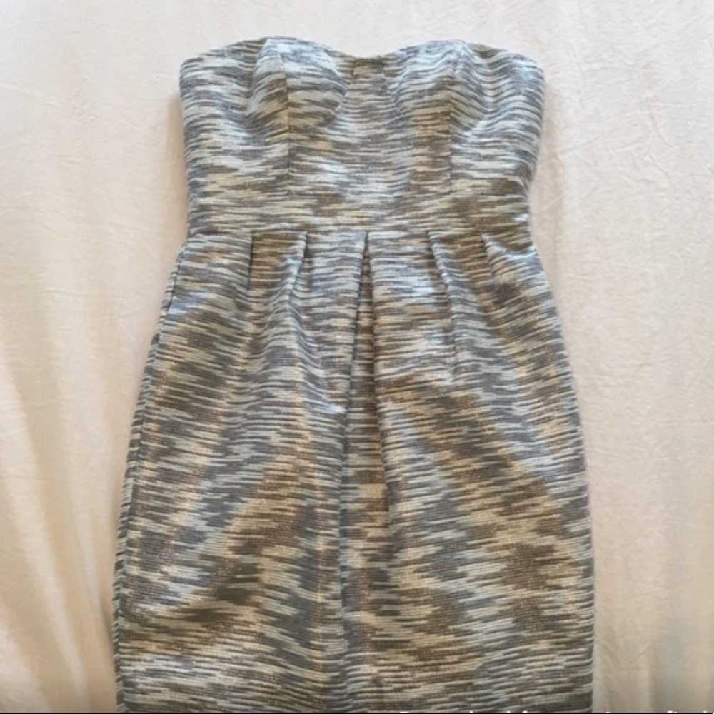 Dress with pockets